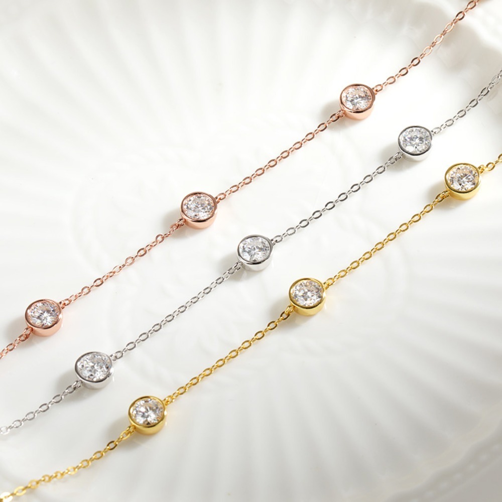 GRA Certified 5mm Moissanite N - огляд і ціна Bezels Set Pendant